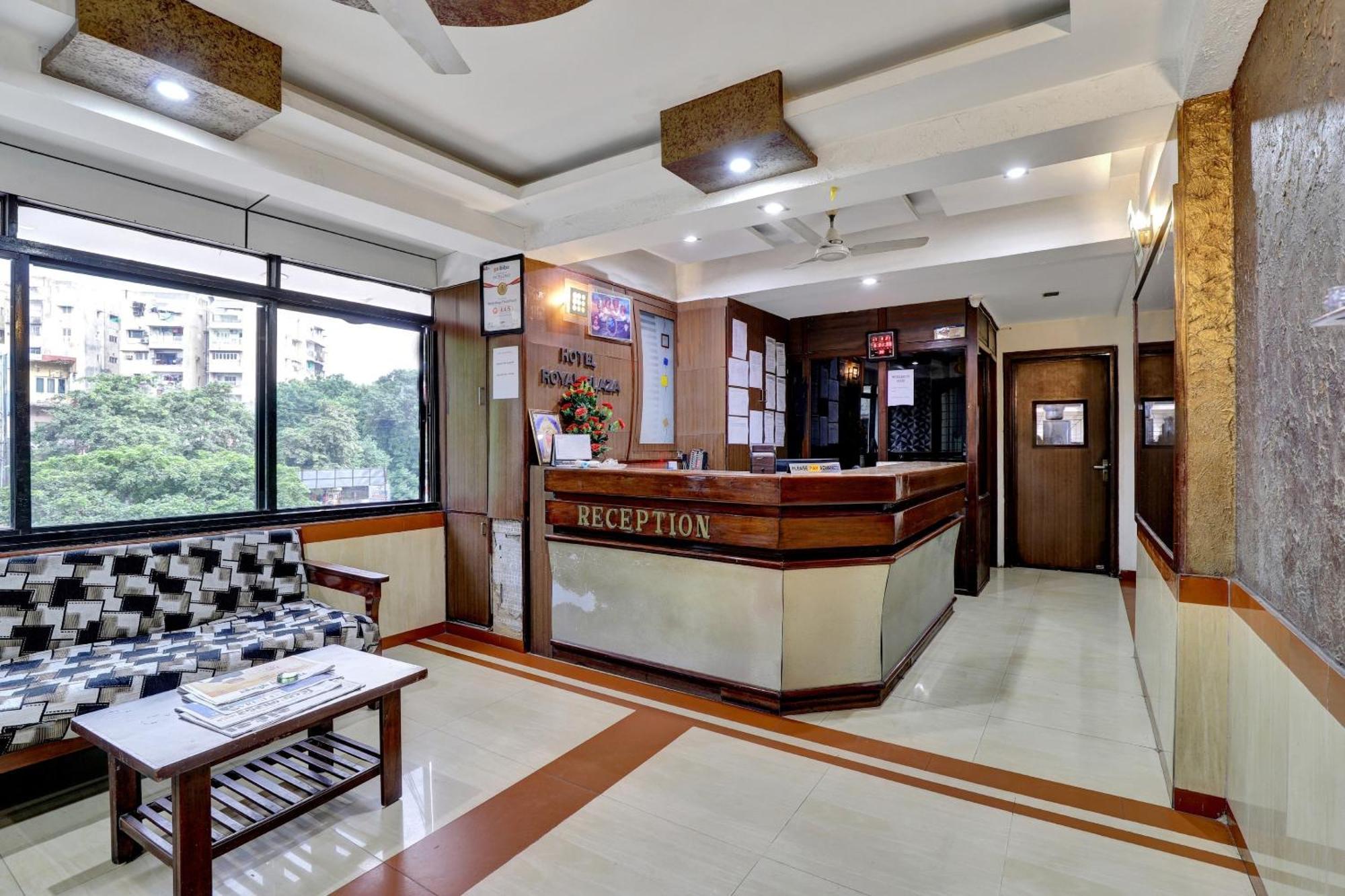 Collection O 82926 Hotel Royal Plaza Ahmedabad Exterior foto